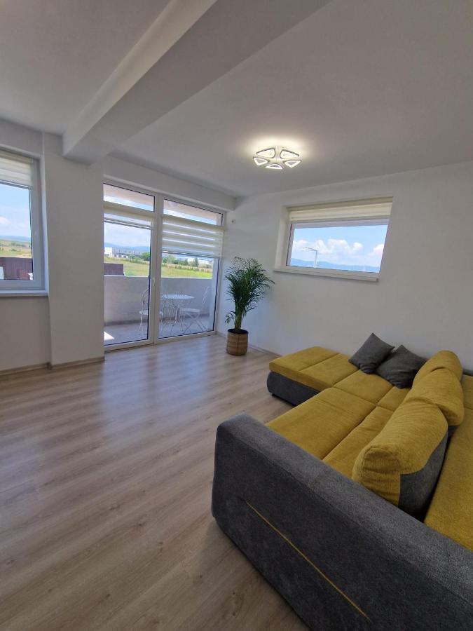San Casa Apartment Sebes  Luaran gambar