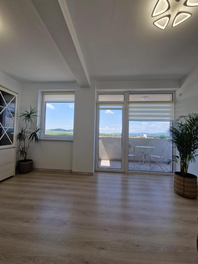 San Casa Apartment Sebes  Luaran gambar