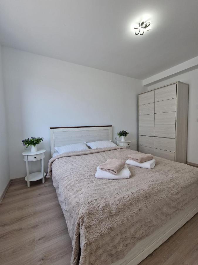 San Casa Apartment Sebes  Luaran gambar